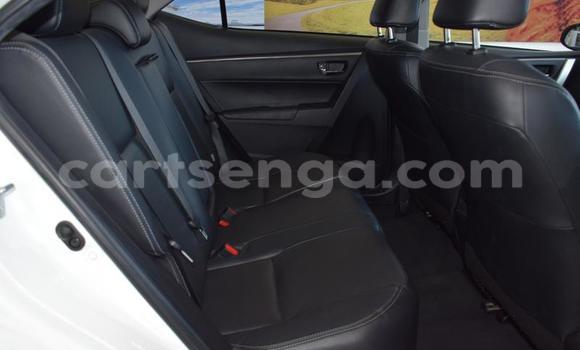 Nunua Ilio tumika Toyota Corolla White Gari ndani ya Manzini nchini Manzini Nunua Ilio tumika Toyota Corolla White Gari ndani ya Manzini nchini Manzini