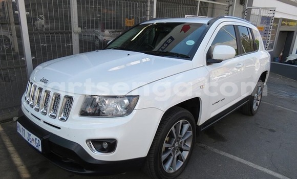 Acheter Occasion Voiture Jeep Compass Blanc à Hlatikulu, Shiselweni District Acheter Occasion Voiture Jeep Compass Blanc à Hlatikulu, Shiselweni District