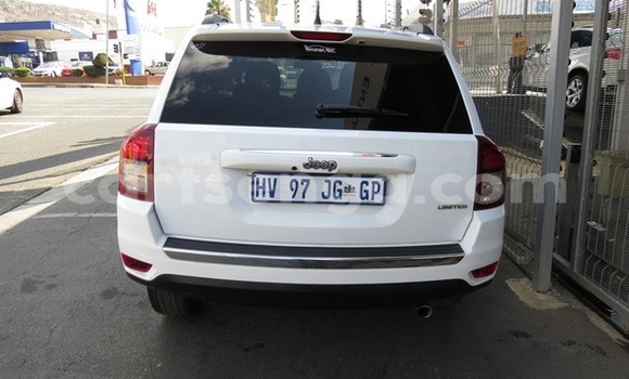 Acheter Occasion Voiture Jeep Compass Blanc à Hlatikulu, Shiselweni District Acheter Occasion Voiture Jeep Compass Blanc à Hlatikulu, Shiselweni District