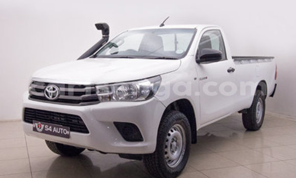 Nunua Ilio tumika Toyota Hilux White Gari ndani ya Ezulwini nchini Hhohho Nunua Ilio tumika Toyota Hilux White Gari ndani ya Ezulwini nchini Hhohho