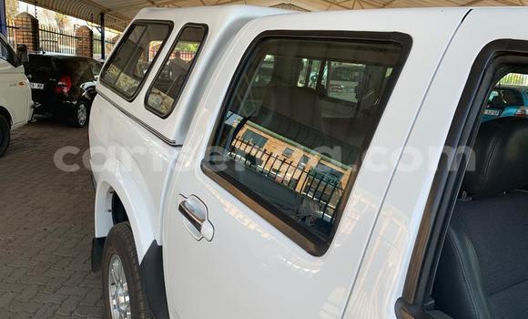 Acheter Occasion Voiture Isuzu KB Blanc à Ezulwini, Hhohho Acheter Occasion Voiture Isuzu KB Blanc à Ezulwini, Hhohho