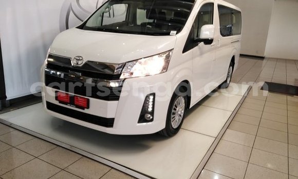 Acheter Occasion Voiture Toyota 4Runner Blanc à Ezulwini, Hhohho Acheter Occasion Voiture Toyota 4Runner Blanc à Ezulwini, Hhohho