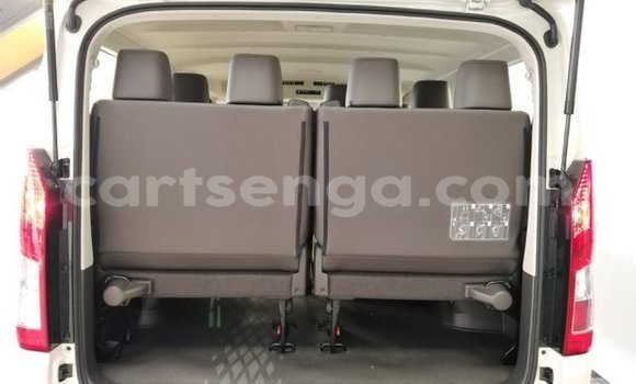 Acheter Occasion Voiture Toyota 4Runner Blanc à Ezulwini, Hhohho Acheter Occasion Voiture Toyota 4Runner Blanc à Ezulwini, Hhohho