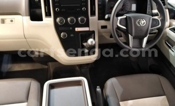 Acheter Occasion Voiture Toyota 4Runner Blanc à Ezulwini, Hhohho Acheter Occasion Voiture Toyota 4Runner Blanc à Ezulwini, Hhohho