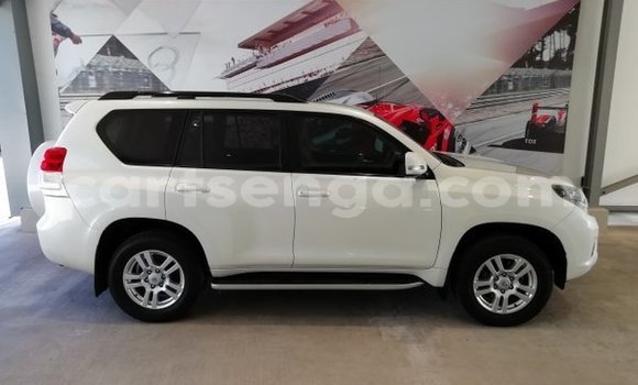 Acheter Occasion Voiture Toyota Prado Blanc à Ezulwini, Hhohho Acheter Occasion Voiture Toyota Prado Blanc à Ezulwini, Hhohho
