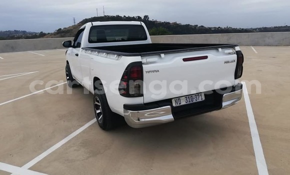 Buy Used Toyota Hilux White Car in Big Bend in Lubombo District Buy Used Toyota Hilux White Car in Big Bend in Lubombo District