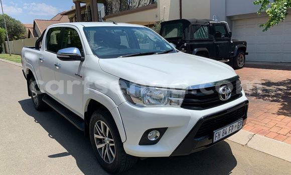 Buy Used Toyota Hilux White Car in Big Bend in Lubombo District Buy Used Toyota Hilux White Car in Big Bend in Lubombo District