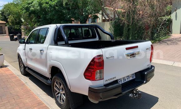 Buy Used Toyota Hilux White Car in Big Bend in Lubombo District Buy Used Toyota Hilux White Car in Big Bend in Lubombo District