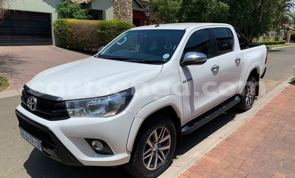 Buy Used Toyota Hilux White Car in Big Bend in Lubombo District Buy Used Toyota Hilux White Car in Big Bend in Lubombo District