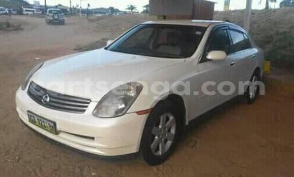 Buy Used Nissan Skyline White Car in Mbabane in Manzini