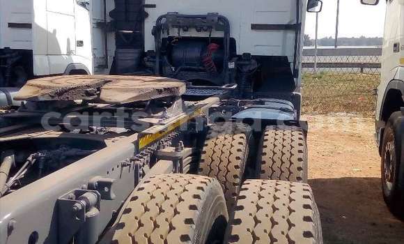 Buy Used Volvo F4 White Truck in Mbabane in Manzini Buy Used Volvo F4 White Truck in Mbabane in Manzini