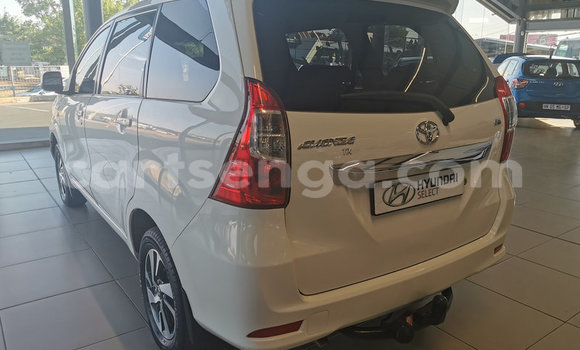 Nunua Ilio tumika Toyota Avanza White Gari ndani ya Bulembu nchini Hhohho Nunua Ilio tumika Toyota Avanza White Gari ndani ya Bulembu nchini Hhohho
