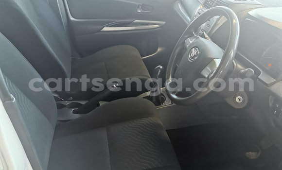 Nunua Ilio tumika Toyota Avanza White Gari ndani ya Bulembu nchini Hhohho Nunua Ilio tumika Toyota Avanza White Gari ndani ya Bulembu nchini Hhohho