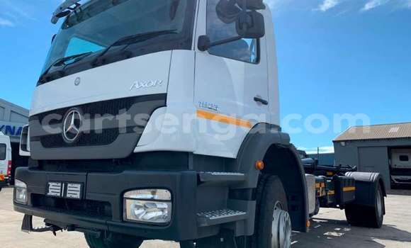 Buy Used Mercedes‒Benz 1824 White Truck in Mbabane in Manzini Buy Used Mercedes‒Benz 1824 White Truck in Mbabane in Manzini