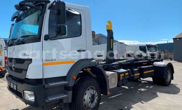 Buy Used Mercedes‒Benz 1824 White Truck in Mbabane in Manzini Buy Used Mercedes‒Benz 1824 White Truck in Mbabane in Manzini