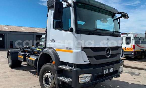 Buy Used Mercedes‒Benz 1824 White Truck in Mbabane in Manzini Buy Used Mercedes‒Benz 1824 White Truck in Mbabane in Manzini