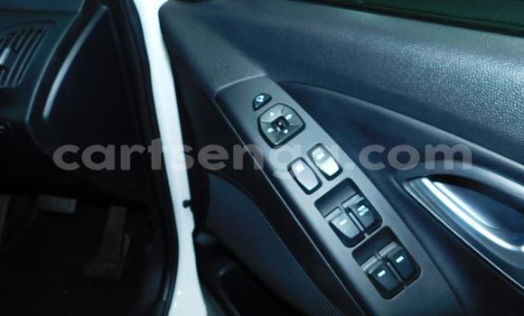 Nunua Ilio tumika Hyundai ix35 White Gari ndani ya Manzini nchini Manzini Nunua Ilio tumika Hyundai ix35 White Gari ndani ya Manzini nchini Manzini