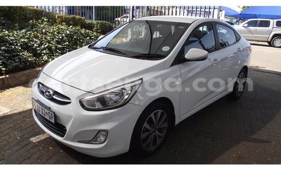 Buy Used Hyundai Accent White Car in Big Bend in Lubombo District Buy Used Hyundai Accent White Car in Big Bend in Lubombo District