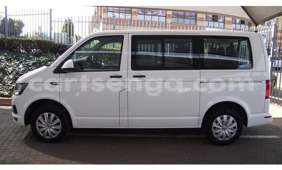 Buy Used Volkswagen Transporter White Car in Big Bend in Lubombo District Buy Used Volkswagen Transporter White Car in Big Bend in Lubombo District