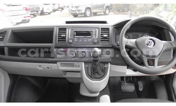 Buy Used Volkswagen Transporter White Car in Big Bend in Lubombo District Buy Used Volkswagen Transporter White Car in Big Bend in Lubombo District