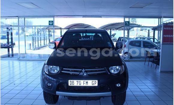 Nunua Ilio tumika Mitsubishi Triton Black Gari ndani ya Manzini nchini Manzini Nunua Ilio tumika Mitsubishi Triton Black Gari ndani ya Manzini nchini Manzini