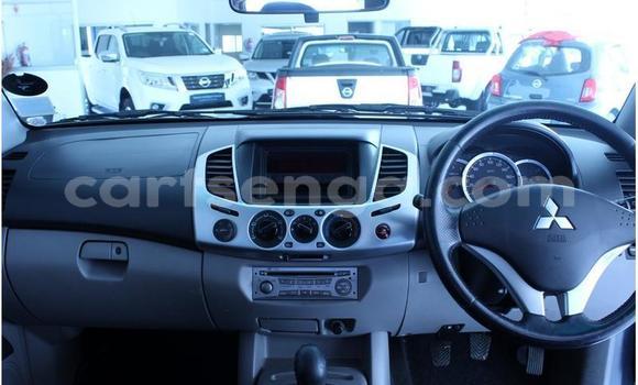 Nunua Ilio tumika Mitsubishi Triton Black Gari ndani ya Manzini nchini Manzini Nunua Ilio tumika Mitsubishi Triton Black Gari ndani ya Manzini nchini Manzini