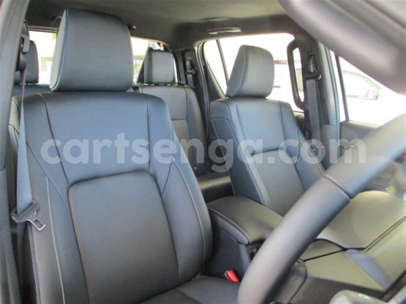 Big with watermark toyota hilux hhohho ezulwini 11518