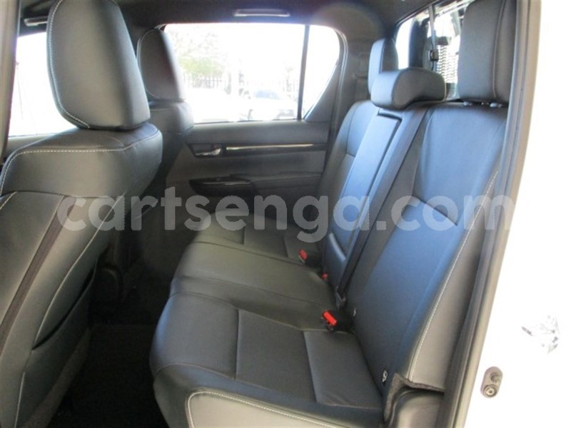 Big with watermark toyota hilux hhohho ezulwini 11518