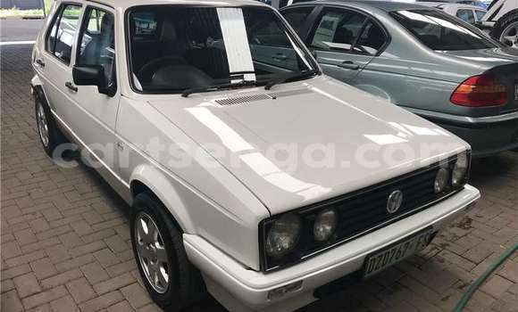 Buy Used Volkswagen Golf White Car in Ezulwini in Hhohho Buy Used Volkswagen Golf White Car in Ezulwini in Hhohho