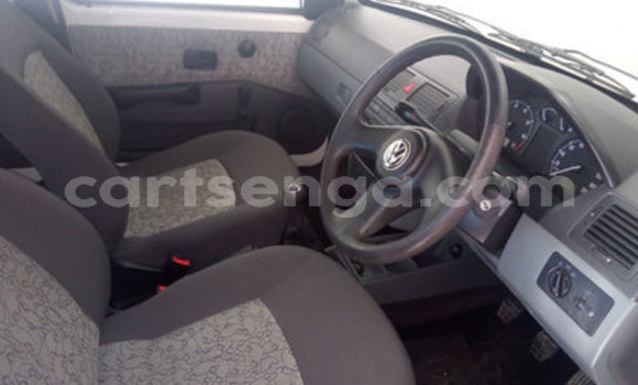 Buy Used Volkswagen Golf White Car in Ezulwini in Hhohho Buy Used Volkswagen Golf White Car in Ezulwini in Hhohho