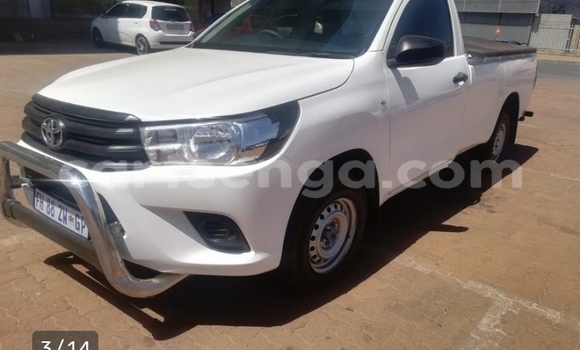 Buy Used Toyota Hilux White Car in Manzini in Manzini Buy Used Toyota Hilux White Car in Manzini in Manzini