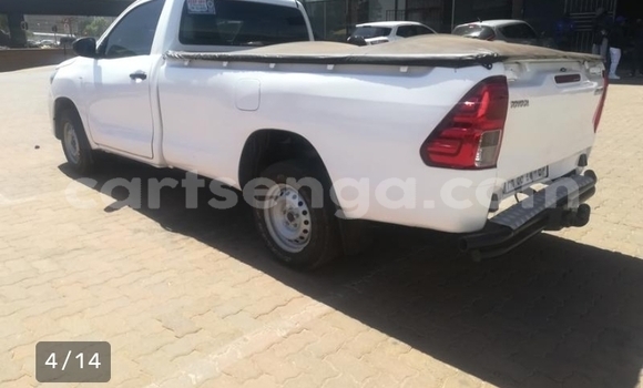 Buy Used Toyota Hilux White Car in Manzini in Manzini Buy Used Toyota Hilux White Car in Manzini in Manzini