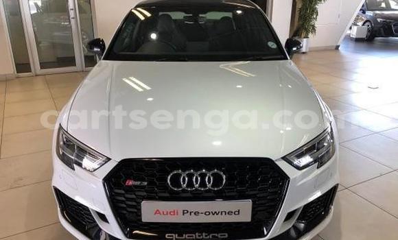Nunua Ilio tumika Audi RS3 White Gari ndani ya Hlatikulu nchini Wilaya ya Shiselweni Nunua Ilio tumika Audi RS3 White Gari ndani ya Hlatikulu nchini Wilaya ya Shiselweni