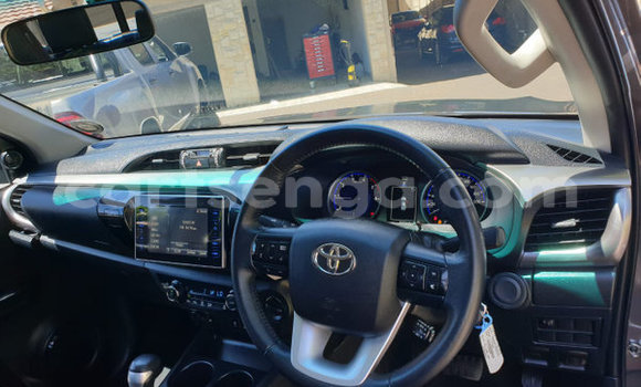 Acheter Occasion Voiture Toyota Hilux Beige à Hlatikulu, Shiselweni District Acheter Occasion Voiture Toyota Hilux Beige à Hlatikulu, Shiselweni District