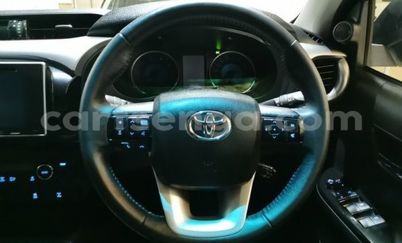 Acheter Occasion Voiture Toyota Hilux Gris à Bulembu, Hhohho Acheter Occasion Voiture Toyota Hilux Gris à Bulembu, Hhohho