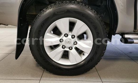 Acheter Occasion Voiture Toyota Hilux Gris à Bulembu, Hhohho Acheter Occasion Voiture Toyota Hilux Gris à Bulembu, Hhohho