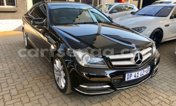 Buy Used Mercedes‒Benz 190–Series Black Car in Big Bend in Lubombo District Buy Used Mercedes‒Benz 190–Series Black Car in Big Bend in Lubombo District
