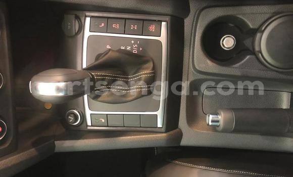 Nunua Ilio tumika Volkswagen Amarok Black Gari ndani ya Big Bend nchini Wilaya ya Lubombo Nunua Ilio tumika Volkswagen Amarok Black Gari ndani ya Big Bend nchini Wilaya ya Lubombo