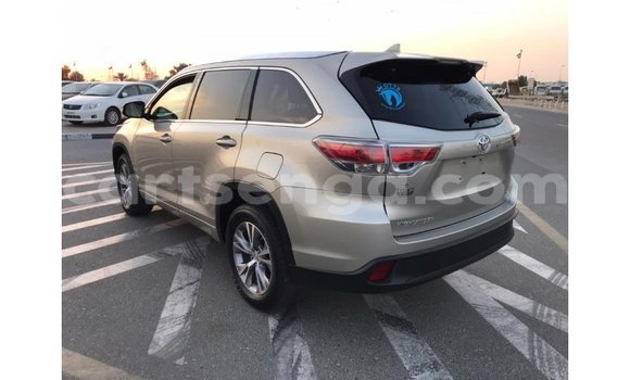 Buy Import Toyota Highlander Other Car in Import - Dubai in Hhohho Buy Import Toyota Highlander Other Car in Import - Dubai in Hhohho