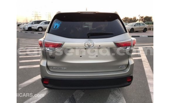 Buy Import Toyota Highlander Other Car in Import - Dubai in Hhohho Buy Import Toyota Highlander Other Car in Import - Dubai in Hhohho