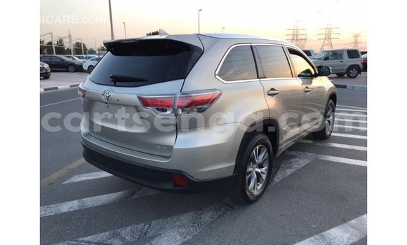 Buy Import Toyota Highlander Other Car in Import - Dubai in Hhohho Buy Import Toyota Highlander Other Car in Import - Dubai in Hhohho