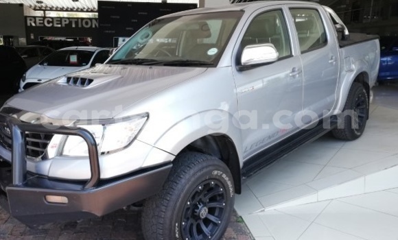 Buy Used Toyota Hilux Silver Car in Ezulwini in Hhohho Buy Used Toyota Hilux Silver Car in Ezulwini in Hhohho