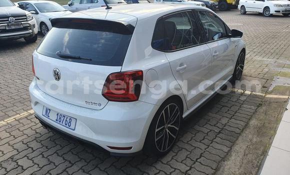 Nunua Ilio tumika Volkswagen Polo GTI White Gari ndani ya Manzini nchini Manzini Nunua Ilio tumika Volkswagen Polo GTI White Gari ndani ya Manzini nchini Manzini
