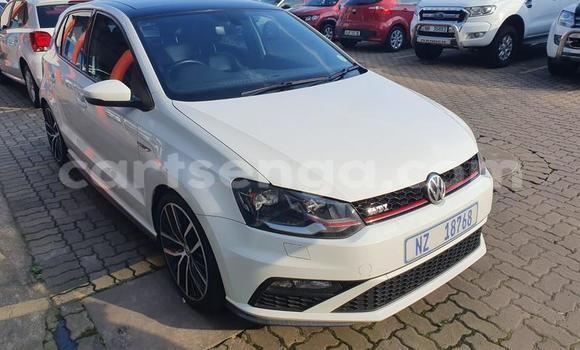 Nunua Ilio tumika Volkswagen Polo GTI White Gari ndani ya Manzini nchini Manzini Nunua Ilio tumika Volkswagen Polo GTI White Gari ndani ya Manzini nchini Manzini