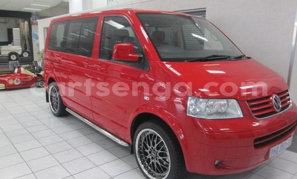 Nunua Ilio tumika Volkswagen Caravelle Red Gari ndani ya Ezulwini nchini Hhohho Nunua Ilio tumika Volkswagen Caravelle Red Gari ndani ya Ezulwini nchini Hhohho