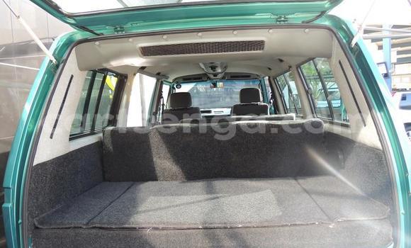 Nunua Ilio tumika Volkswagen Caravelle Green Gari ndani ya Ezulwini nchini Hhohho Nunua Ilio tumika Volkswagen Caravelle Green Gari ndani ya Ezulwini nchini Hhohho