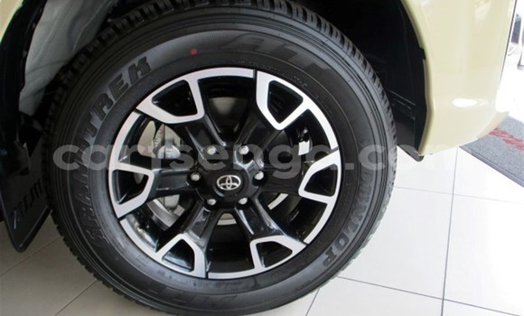 Acheter Occasion Voiture Toyota Hilux Beige à Ezulwini, Hhohho Acheter Occasion Voiture Toyota Hilux Beige à Ezulwini, Hhohho