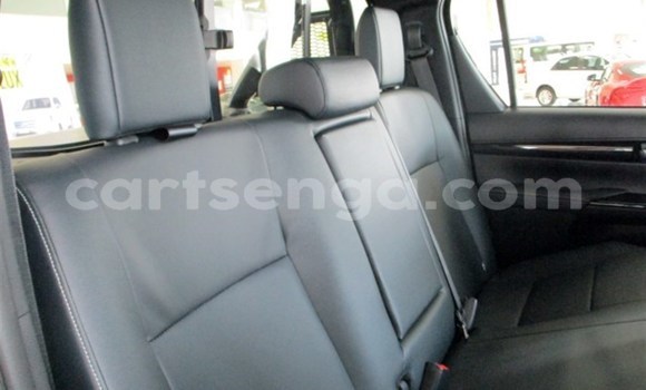 Acheter Occasion Voiture Toyota Hilux Beige à Ezulwini, Hhohho Acheter Occasion Voiture Toyota Hilux Beige à Ezulwini, Hhohho