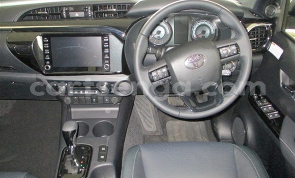 Acheter Occasion Voiture Toyota Hilux Beige à Ezulwini, Hhohho Acheter Occasion Voiture Toyota Hilux Beige à Ezulwini, Hhohho