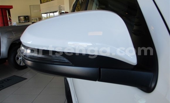 Acheter Occasion Voiture Toyota Fortuner Blanc à Ezulwini, Hhohho Acheter Occasion Voiture Toyota Fortuner Blanc à Ezulwini, Hhohho